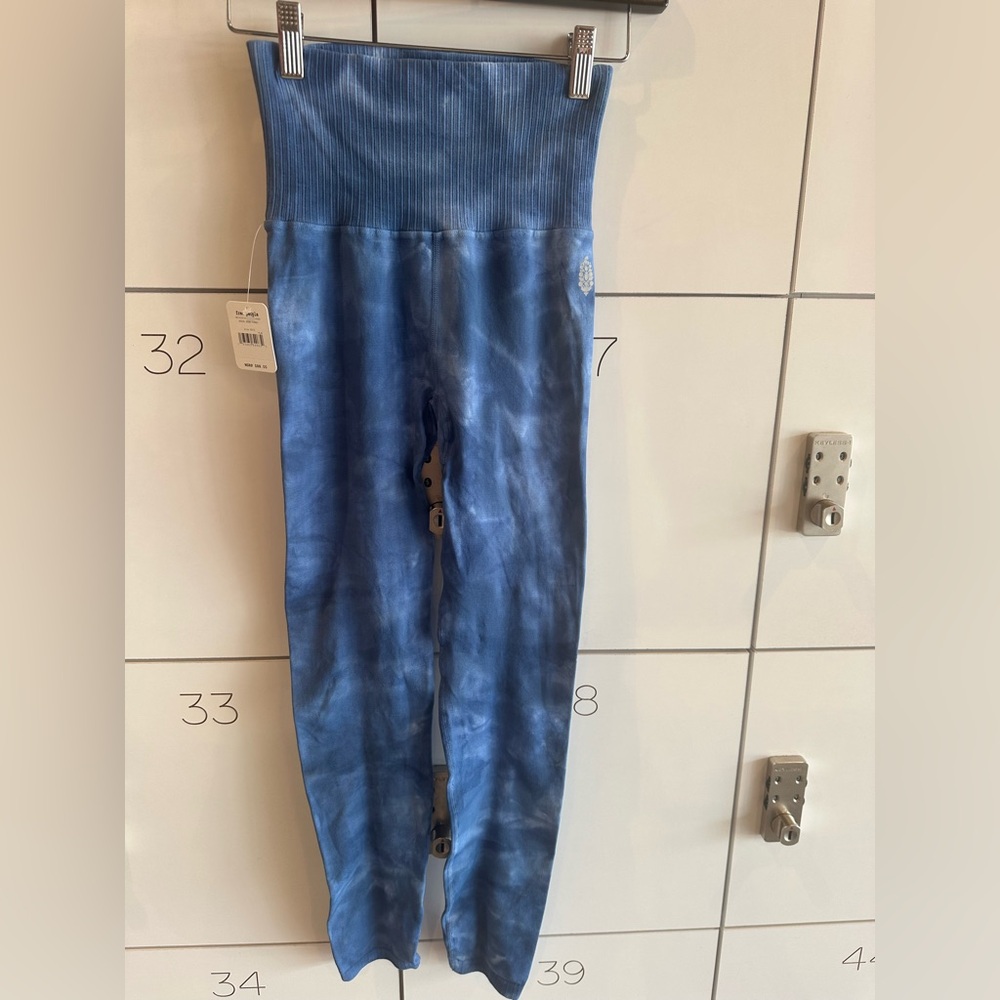 Blue Tie-Dye High-Waisted Leggings